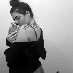 Meet your Posher, Theresa